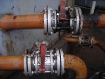 valves scellées d'un bac à terre